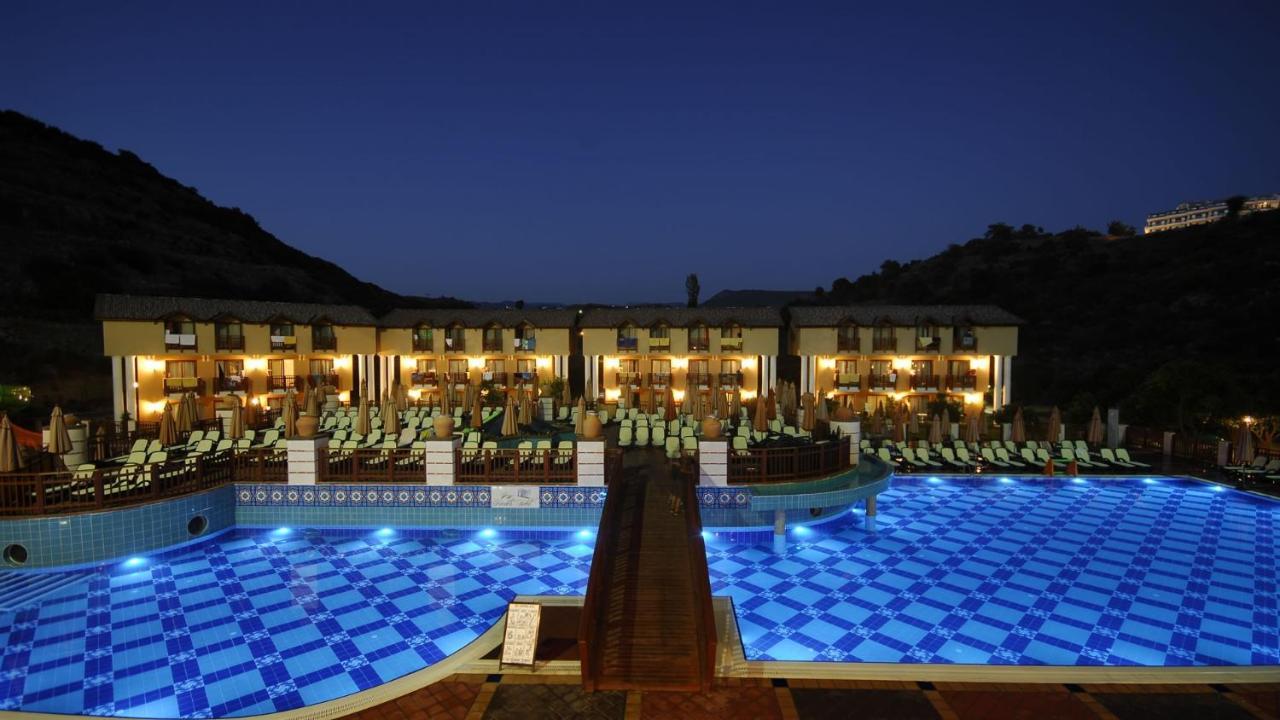 Noxinn Club Hotel Konaklı Εξωτερικό φωτογραφία